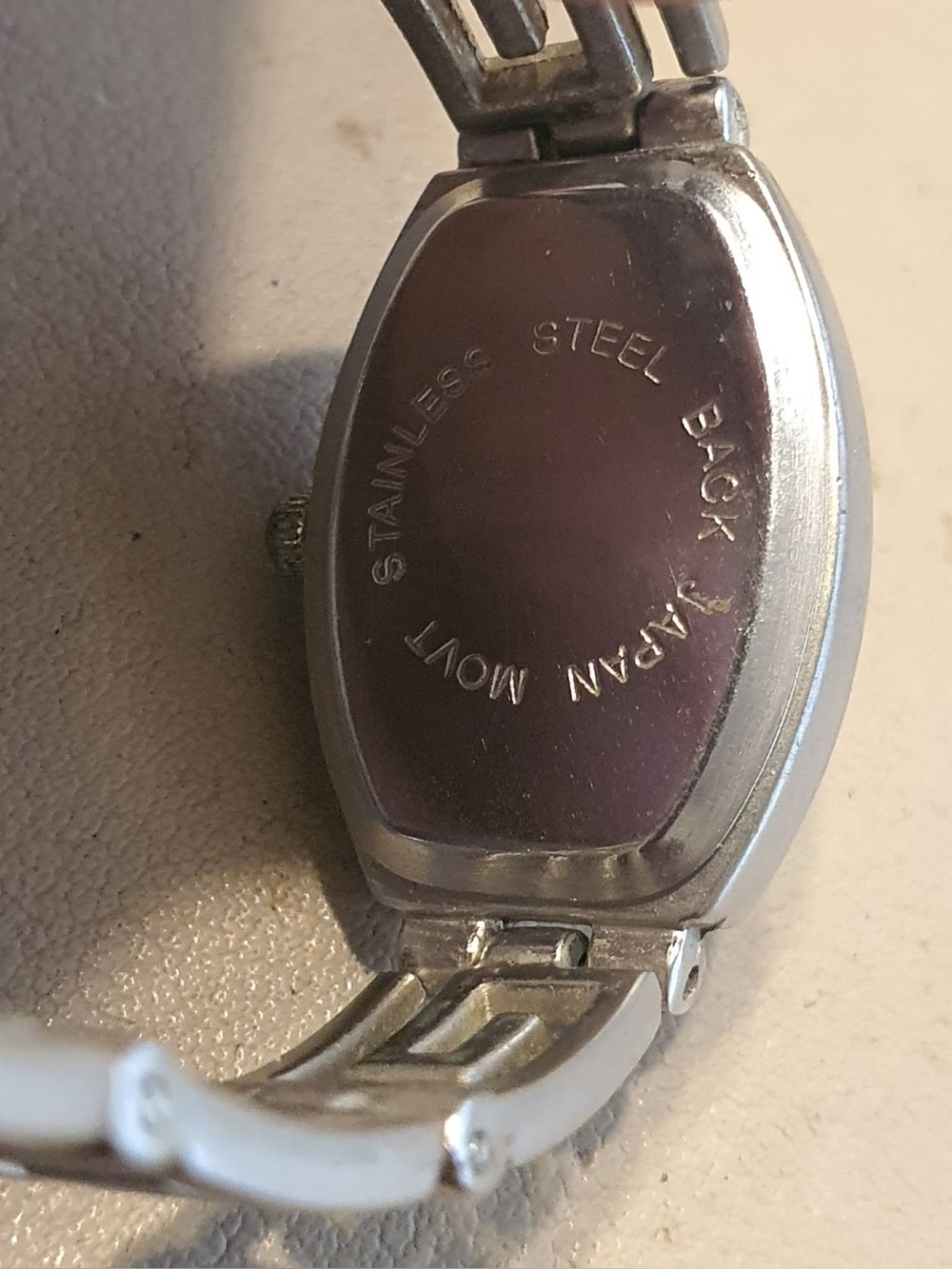 🦋10/$20🦋 Sheffield Silver/White Stainless Steel Women's Watch - Picture 4 of 4
